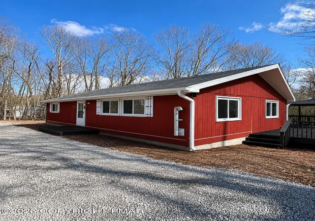Photo 3 of Single Family Residence at 74 Blairwood Ln, Albrightsville, PA 18210 | MLS# PM-141358 | | Sold on 2026-06-26