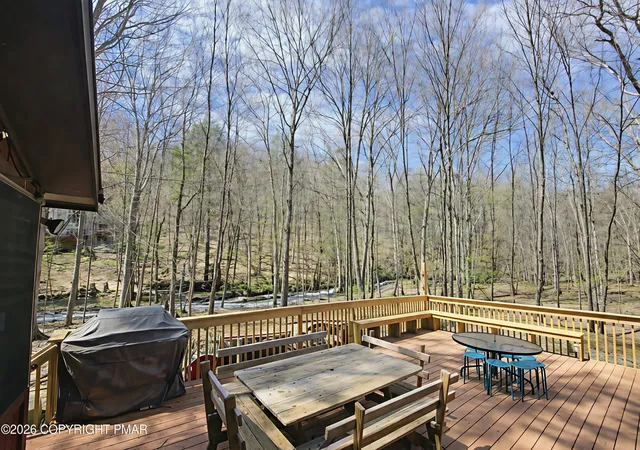 Photo 3 of Single Family Residence at 6298 Decker Rd, Bushkill, PA 18324 | MLS# PM-141388 | | Sold on 2026-06-05
