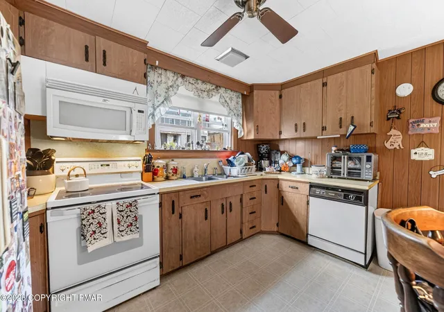 4th image of 229 W Patterson St, Lansford, PA 18232 | MLS# PM-141322