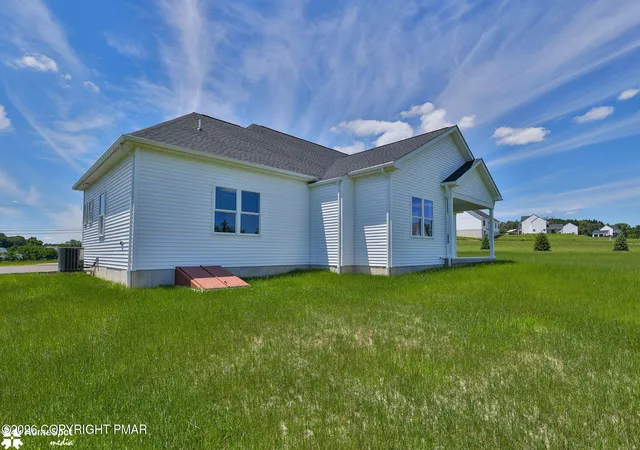 Homes for sale in Walnutport, PA | 448 Long Lane Rd, Walnutport, PA 18088 | MLS# PM-141335