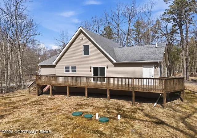 Homes for sale in Tafton, PA | 102 Loveland Dr, Tafton, PA 18464 | MLS# PM-141349