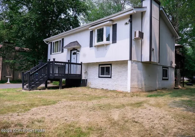 Photo 2 of Single family home for sale at 8111 Coco Dr, Pocono Summit, PA 18346 | MLS# PM-141362 | Listing updated on 2026-08-20
