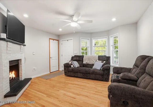 Homes for sale in Lake Ariel, PA | 12 Rockway Ct, Lake Ariel, PA 18436 | MLS# PM-141376