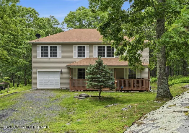 Photo 5 of Single family home for sale at 148 Mallard Path, Bushkill, PA 18324 | MLS# PM-141481 | Listing updated on 2026-06-26