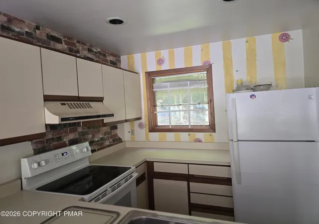 Homes for sale in East Stroudsburg, PA | 338 Hollow Rd, East Stroudsburg, PA 18302 | MLS# PM-141405