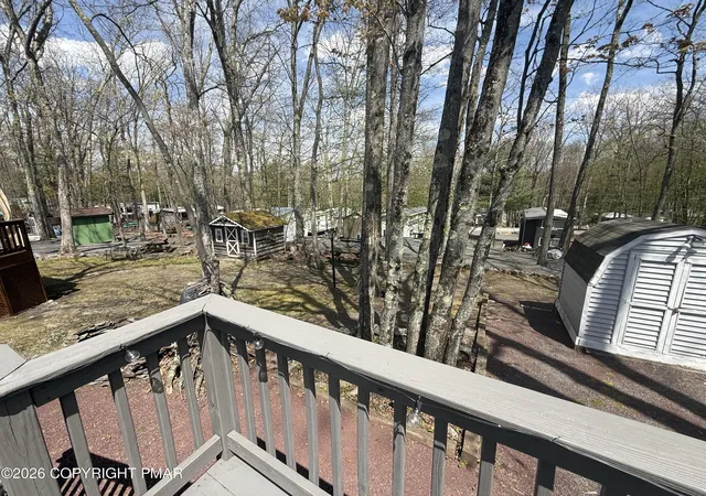 Photo 5 of Manufactured home for sale at 115 Crescent Dr, Milford, PA 18337 | MLS# PM-141394 | Listing updated on 2026-07-29