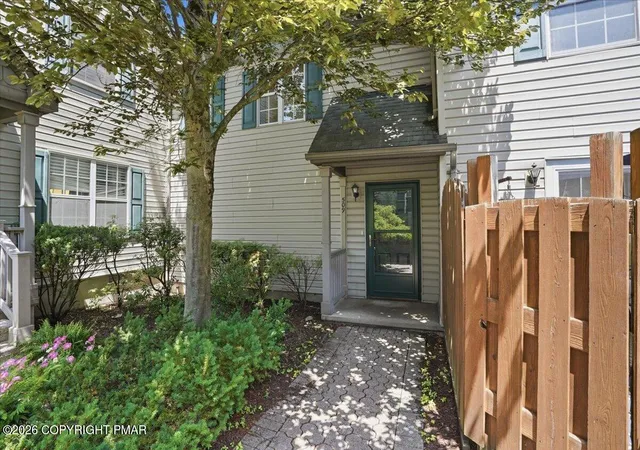 Homes for sale in East Stroudsburg, PA | 509 Walnut Grove Rd, East Stroudsburg, PA 18301 | MLS# PM-142784