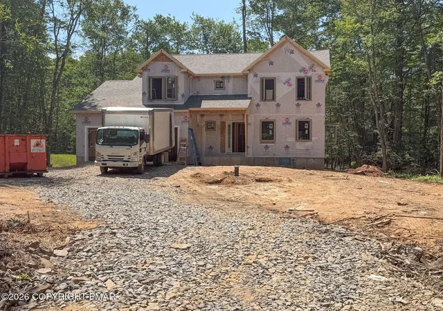 Photo 3 of Single family home for sale at 5525 Cornflower Ct, Pocono Pines, PA 18350 | MLS# PM-141557 | Listing updated on 2026-08-11