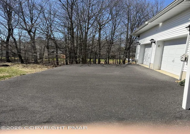 Photo 72 of Single family home for sale at 119 Blackfoot Ln, Tobyhanna, PA 18466 | MLS# PM-141499 | Listing updated on 2026-08-12
