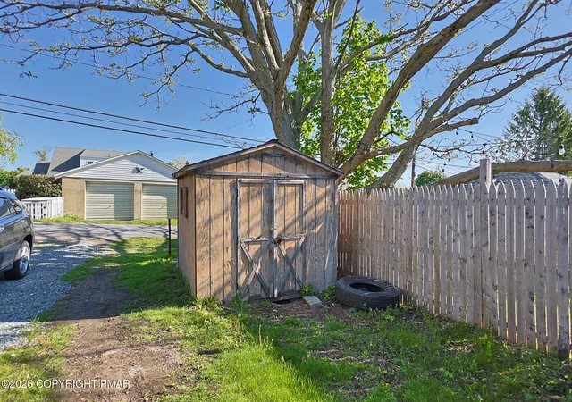 17th image of 230 E Fell St, Summit Hill, PA 18250 | MLS# PM-141485