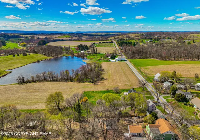 Homes for sale in Mount Bethel, PA | 589 S Delaware Dr, Mount Bethel, PA 18343 | MLS# PM-141514