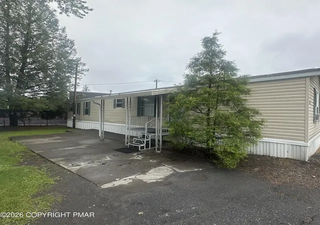 Homes for sale in Stroudsburg, PA | 247 Kims Wy, Stroudsburg, PA 18360 | MLS# PM-141603