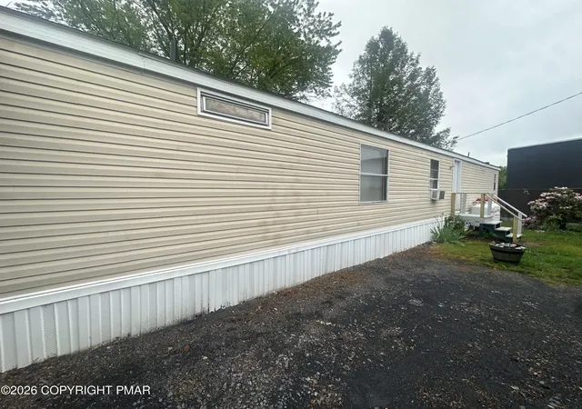 Homes for sale in Stroudsburg, PA | 247 Kims Wy, Stroudsburg, PA 18360 | MLS# PM-141603