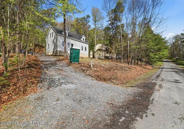 Photo 2 of Single family home for sale at 3554 Acorn Cir, East Stroudsburg, PA 18302 | MLS# PM-141595 | Listing updated on 2026-05-24