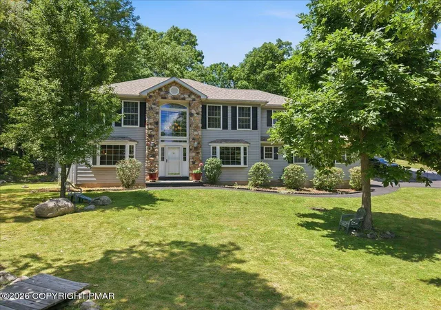 Photo 4 of Sale Pending at 238 Fringe Dr, East Stroudsburg, PA 18302 | MLS# PM-142504 | Listing updated on 2026-08-24