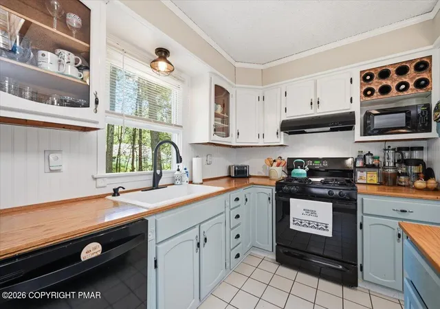 Homes for sale in Tobyhanna, PA | 4142 Romeo Rd, Tobyhanna, PA 18466 | MLS# PM-142284