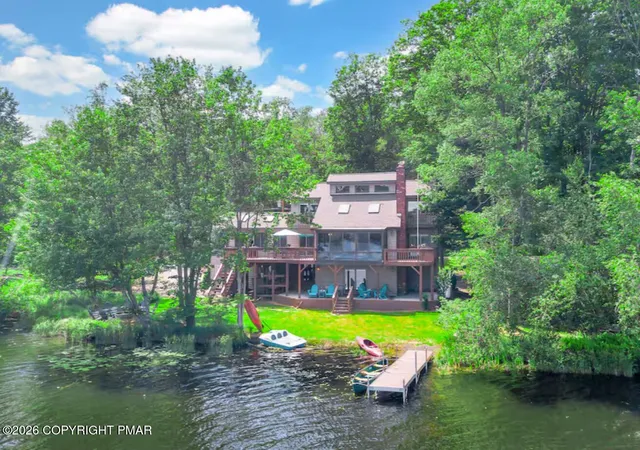 Homes for sale in Clifton Township, PA | 48 Lake Dr W, Clifton Township, PA 18424 | MLS# PM-141611