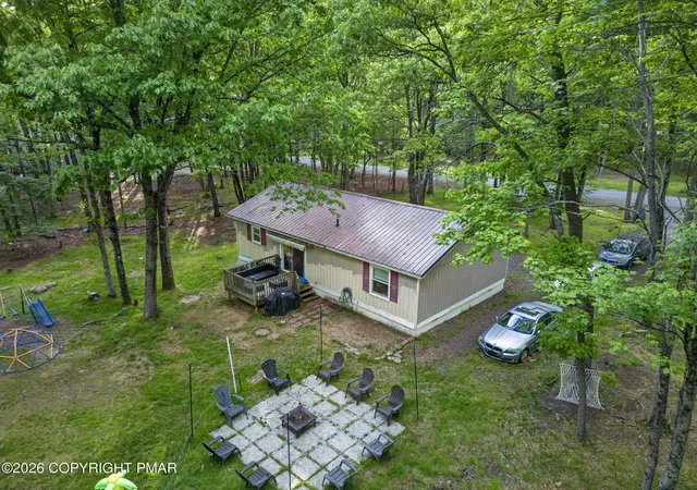 Homes for sale in Albrightsville, PA | 122 Hunter Ln, Albrightsville, PA 18210 | MLS# PM-141671