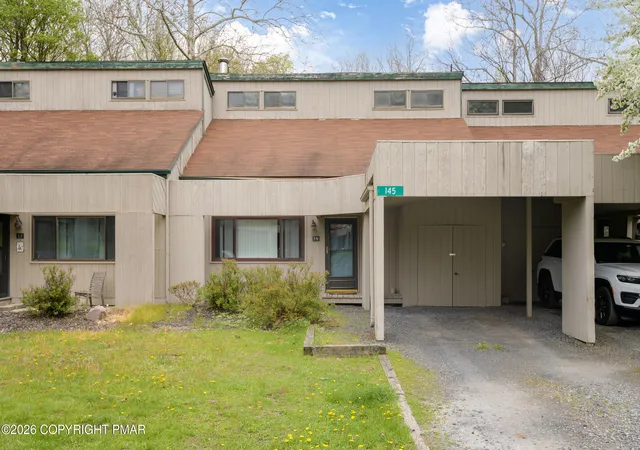 Homes for sale in Tannersville, PA | 145 Ridge Dr, Tannersville, PA 18372 | MLS# PM-141635