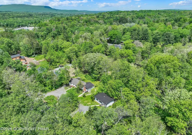 Homes for sale in Bartonsville, PA | 1466 Pocono Ln, Bartonsville, PA 18321 | MLS# PM-141701