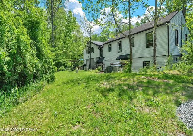 Homes for sale in Bartonsville, PA | 1466 Pocono Ln, Bartonsville, PA 18321 | MLS# PM-141701