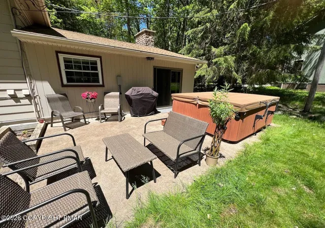2nd image of 14 Sassafras Rd, Lake Harmony, PA 18624 | MLS# PM-141695