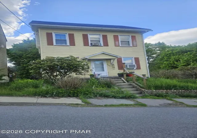 Homes for sale in Portland, PA | 200 Division St, Portland, PA 18351 | MLS# PM-141921