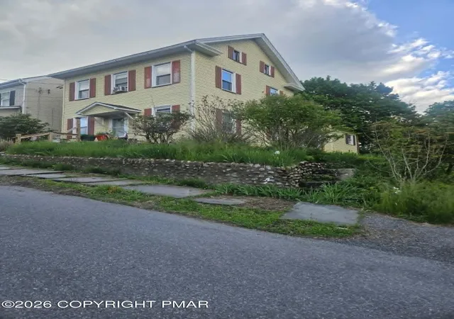 Homes for sale in Portland, PA | 200 Division St, Portland, PA 18351 | MLS# PM-141921