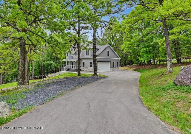 Homes for sale in Stroudsburg, PA | 316 Fall Creek Ter, Stroudsburg, PA 18360 | MLS# PM-141822