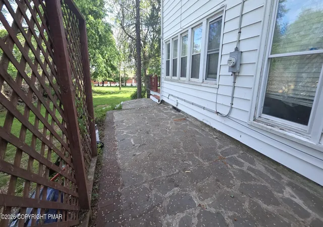 Homes for sale in Mount Pocono, PA | 31 Knob Rd, Mount Pocono, PA 18344 | MLS# PM-141816