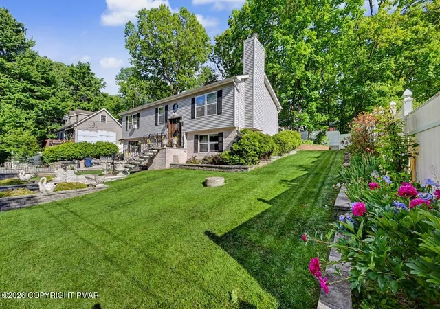 Photo 2 of Sale Pending at 515 Crocus Dr, East Stroudsburg, PA 18301 | MLS# PM-141878 | Listing updated on 2026-09-17