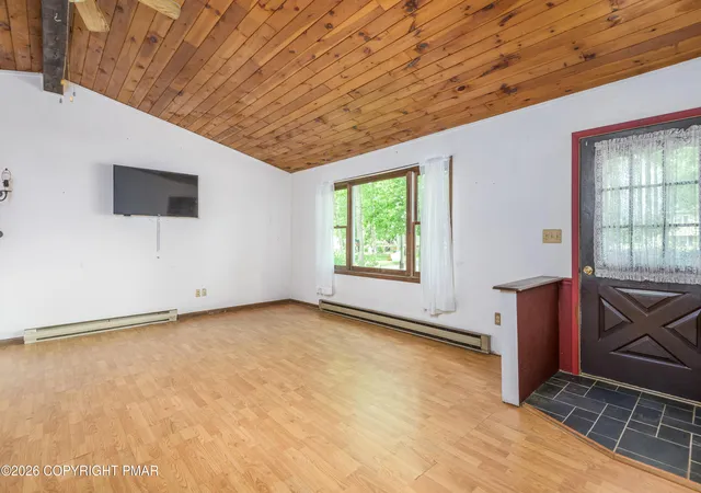 Photo 4 of Single family home for sale at 2289 Walnut Trl, Bushkill, PA 18324 | MLS# PM-141774 | Listing updated on 2026-08-20