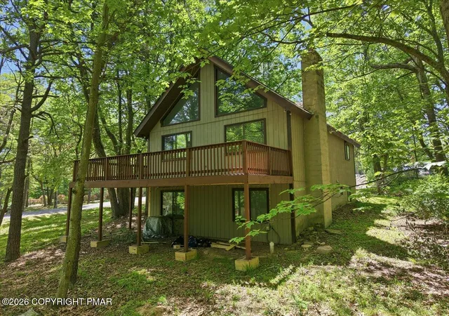 Homes for sale in Long Pond, PA | 2166 Wild Laurel Dr, Long Pond, PA 18334 | MLS# PM-141998