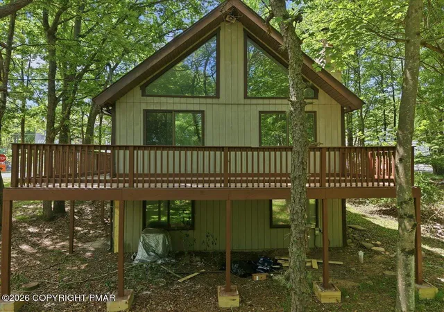 Homes for sale in Long Pond, PA | 2166 Wild Laurel Dr, Long Pond, PA 18334 | MLS# PM-141998