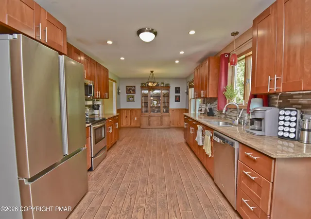 Photo 4 of Single family home for sale at 320 Ramblebush Rd, Stroudsburg, PA 18360 | MLS# PM-141885 | Listing updated on 2026-08-27