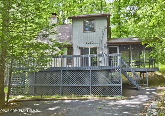Homes for sale in Bushkill, PA | 148 Manchester Dr, Bushkill, PA 18324 | MLS# PM-141890