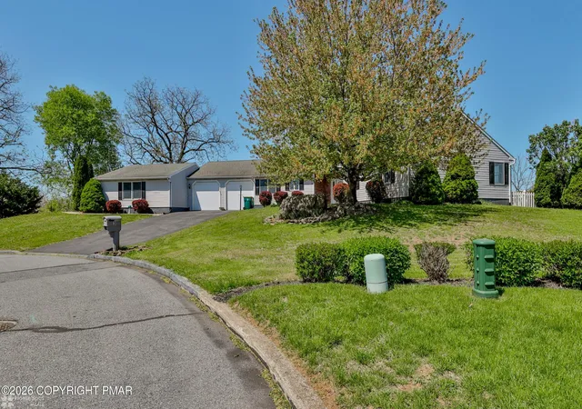 Photo 2 of Sale Pending at 3 Dusty Rd, Easton, PA 18045 | MLS# PM-141807 | Listing updated on 2026-07-28