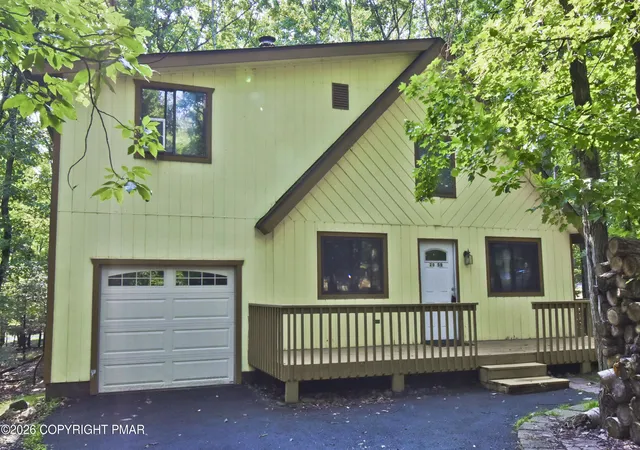 Photo 1 of Single family home for sale at 2059 Candlewood Dr, East Stroudsburg, PA 18301 | MLS# PM-142030 | Listing updated on 2026-08-18
