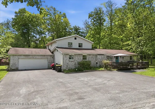 Homes for sale in Bartonsville, PA | 1127 Mattioli Rd, Bartonsville, PA 18321 | MLS# PM-141819