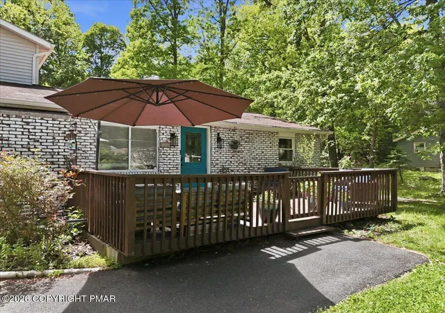 Homes for sale in Bartonsville, PA | 1127 Mattioli Rd, Bartonsville, PA 18321 | MLS# PM-141819