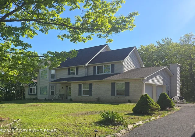 Homes for sale in Blakeslee, PA | 3176 Mountain Terrace Dr, Blakeslee, PA 18610 | MLS# PM-141875