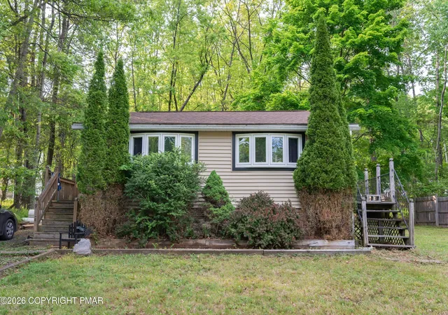 Homes for sale in Kunkletown, PA | 9104 Robinhood Dr, Kunkletown, PA 18058 | MLS# PM-141893