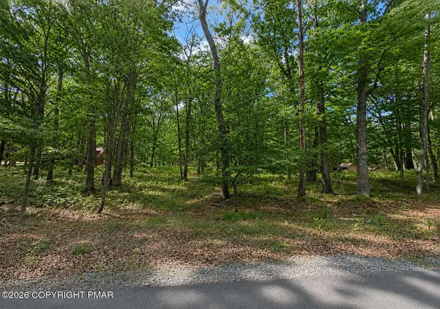 Homes for sale in Canadensis, PA | Dogwood Ln 925, Canadensis, PA 18325 | MLS# PM-141871