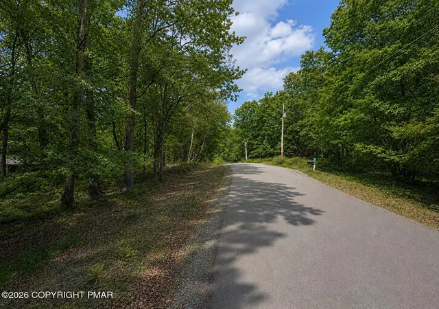 Homes for sale in Canadensis, PA | Dogwood Ln 925, Canadensis, PA 18325 | MLS# PM-141871