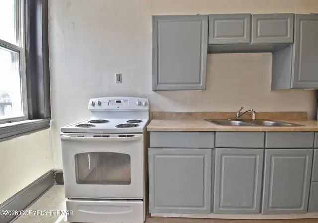 Homes for sale in Bangor, PA | 28 S Main St, Bangor, PA 18013 | MLS# PM-141940