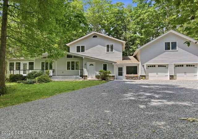 Homes for sale in Pocono Lake, PA | 291 Berry Ln, Pocono Lake, PA 18347 | MLS# PM-142331