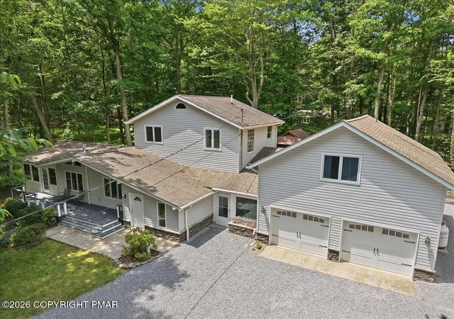 Homes for sale in Pocono Lake, PA | 291 Berry Ln, Pocono Lake, PA 18347 | MLS# PM-142331