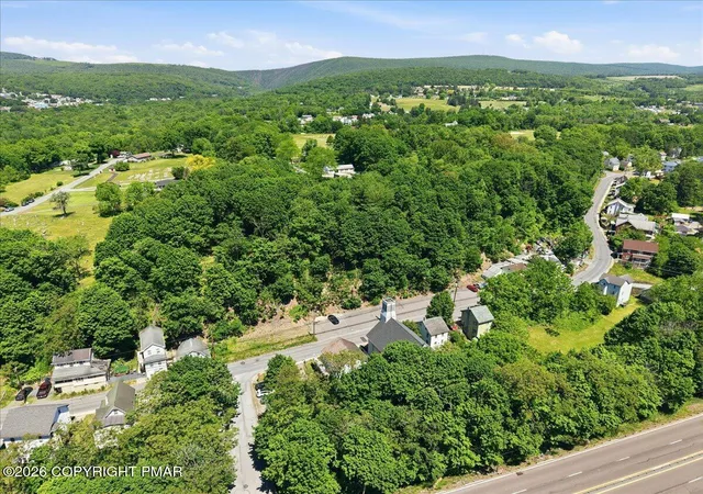 Homes for sale in Lehighton, PA | 167 Main Rd, Lehighton, PA 18235 | MLS# PM-142148