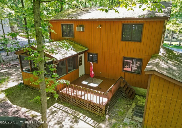 Homes for sale in East Stroudsburg, PA | 4107 Ashwood Ln, East Stroudsburg, PA 18301 | MLS# PM-142068