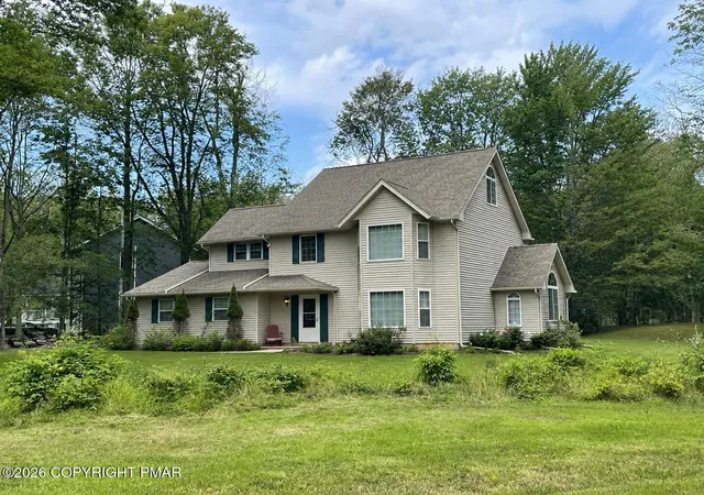 Homes for sale in Long Pond, PA | 216 Annette Marie Dr, Long Pond, PA 18334 | MLS# PM-142242